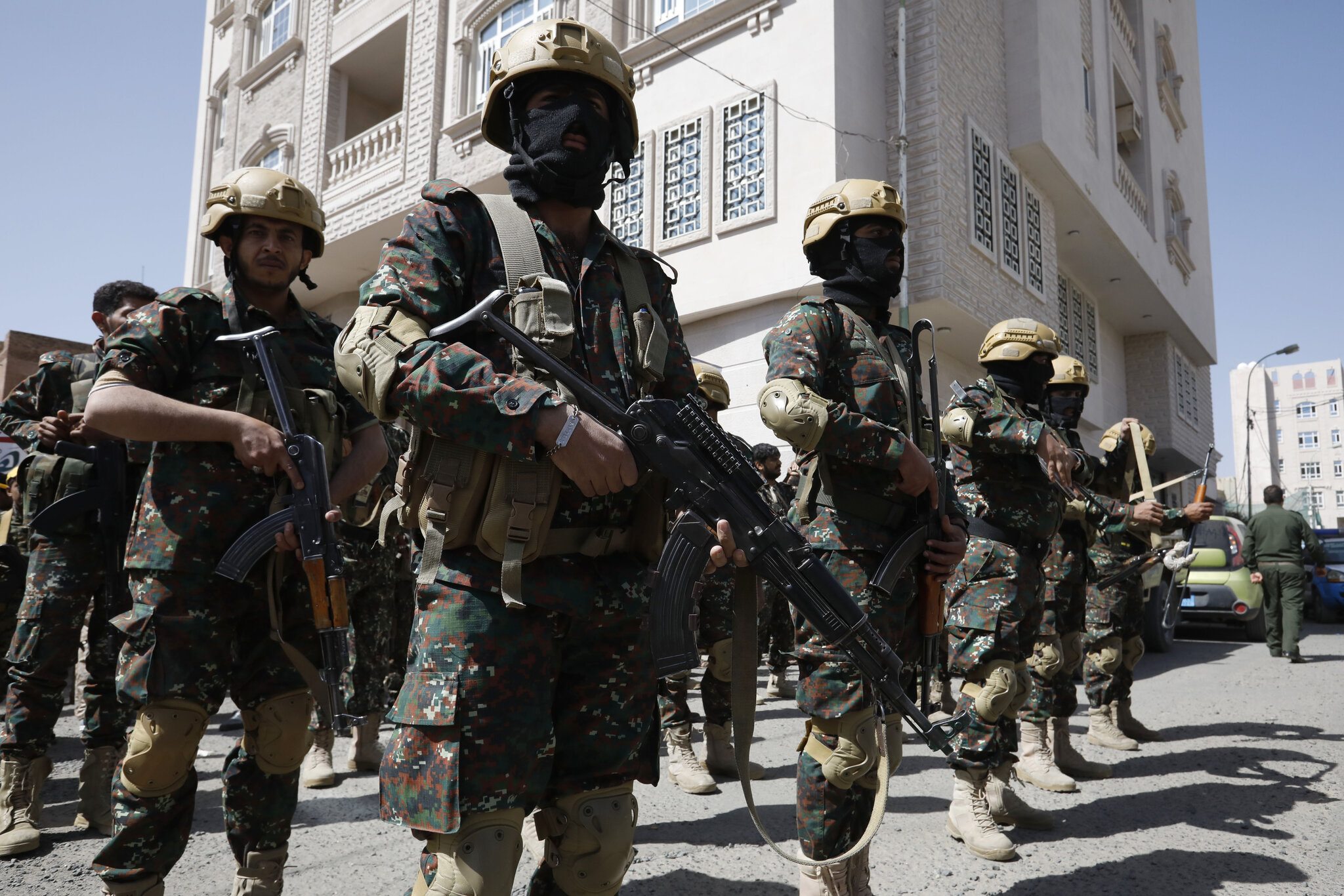 Armed Houthi militia
