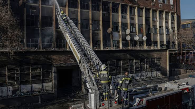 JOHANNESBURG BUILDING ON FIRE