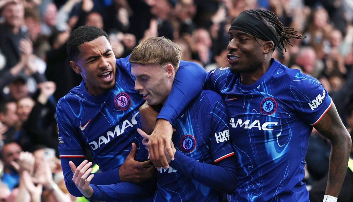 Chelsea celebrate Palmer's goal against Liverpool (Credit: X)