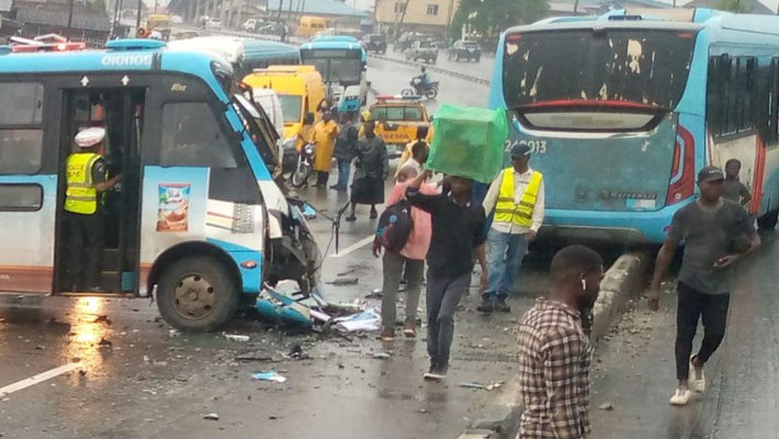 Colliding BRT buses