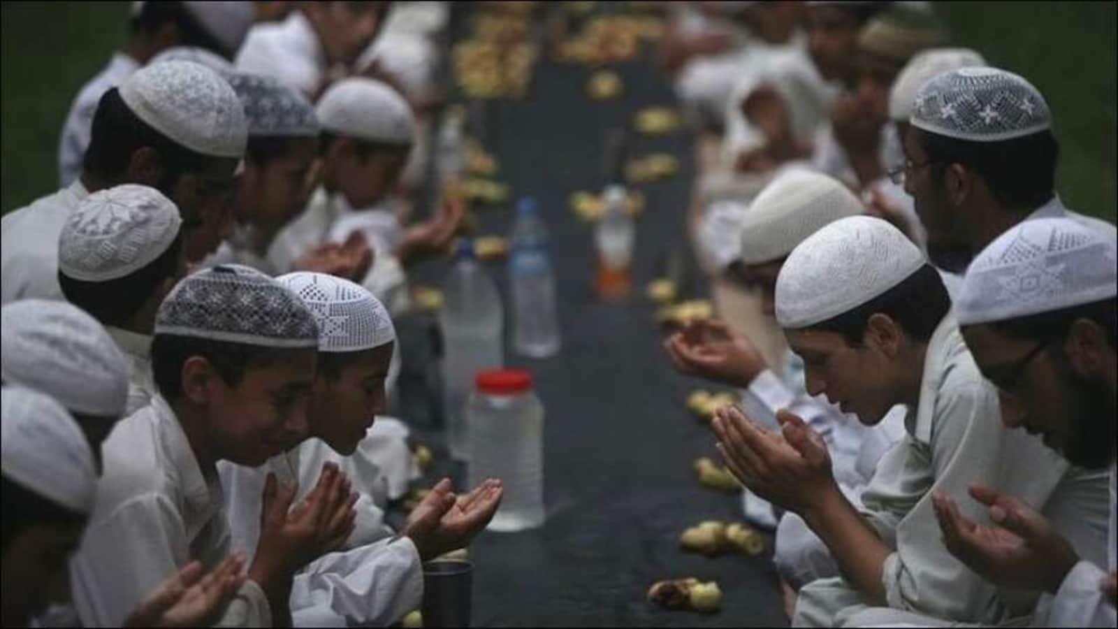 Muslims Fasting