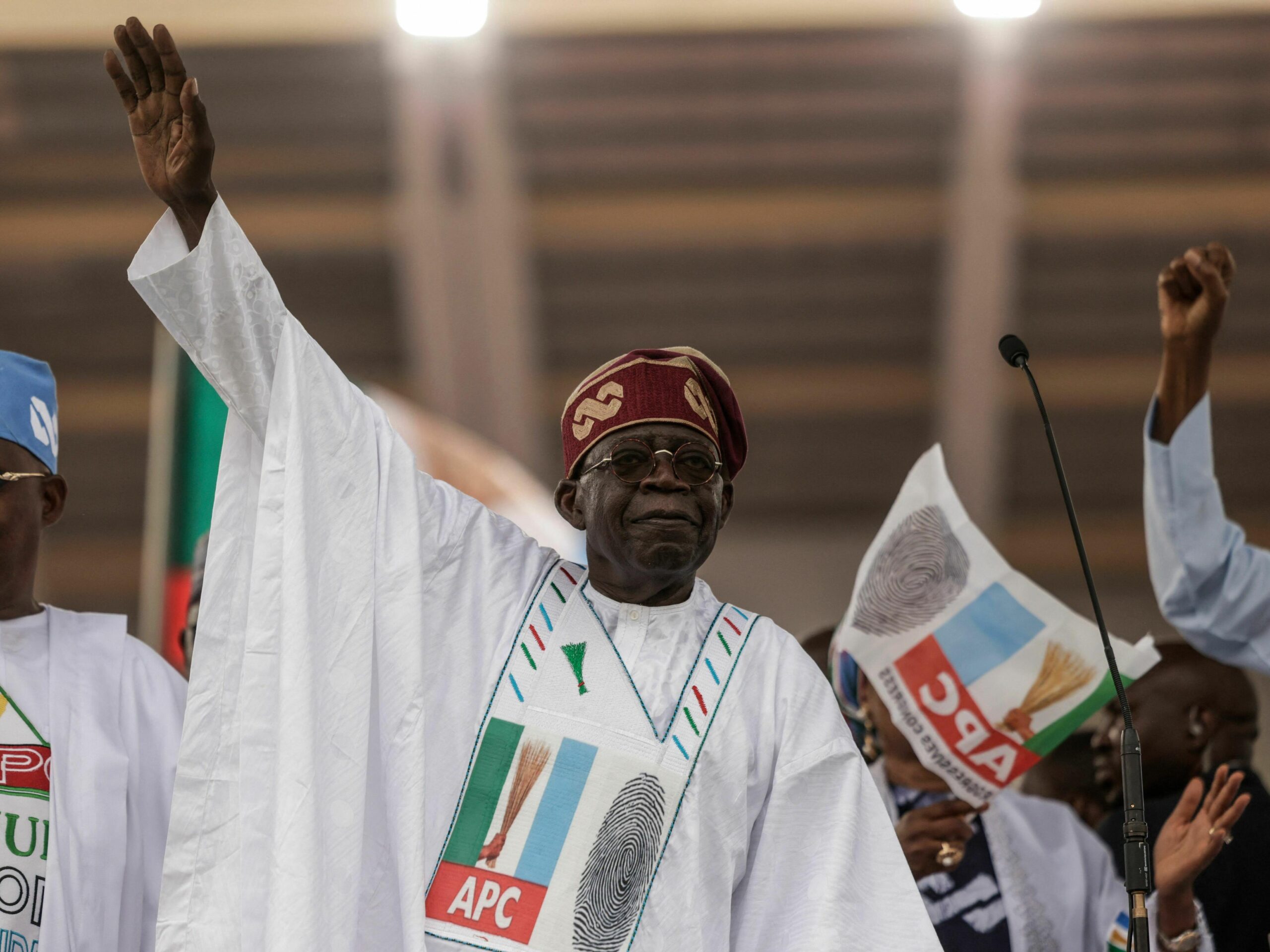 Tinubu in APC dress