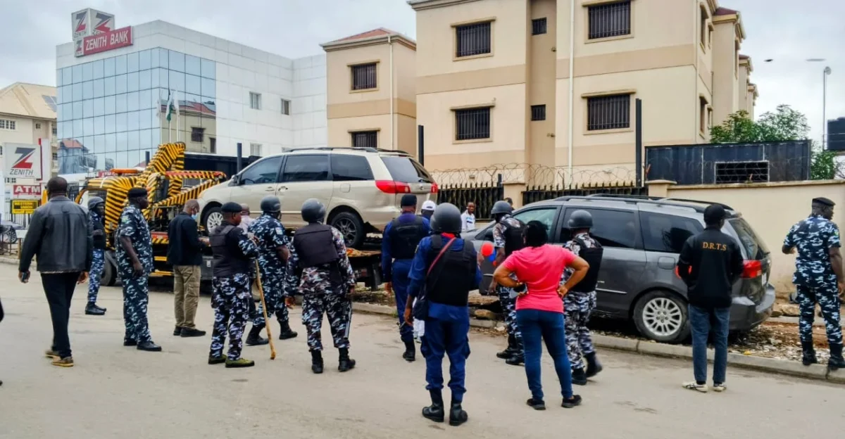 Enforcement-Taskforce-of-the-FCTA-impunding-commercial-veheicles-operating-outside-bus-terminal-