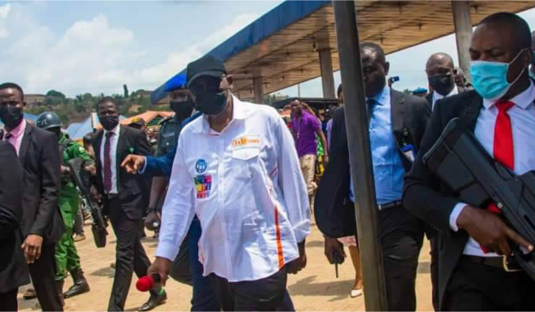 Governor Rotimi Akeredolu at petrol station
