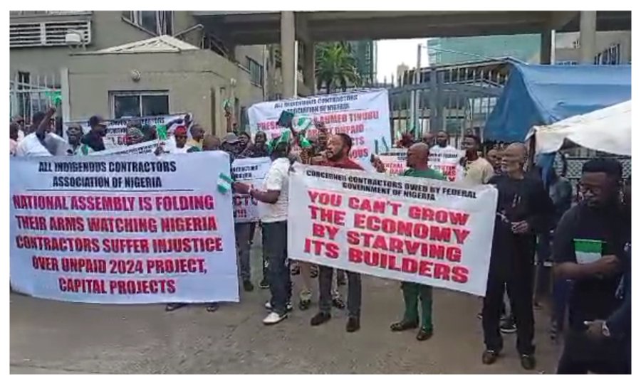 Protesting contractors in Abuja