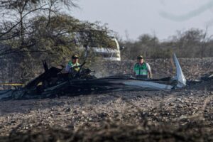 13 die in Peru tourist plane crash