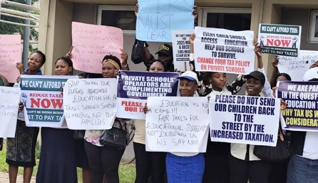 Protesting school owners in Edo