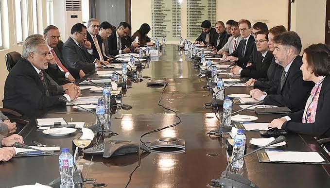 PAKISTAN GOVERNMENT OFFICIALS (Credit: Aljazeera)