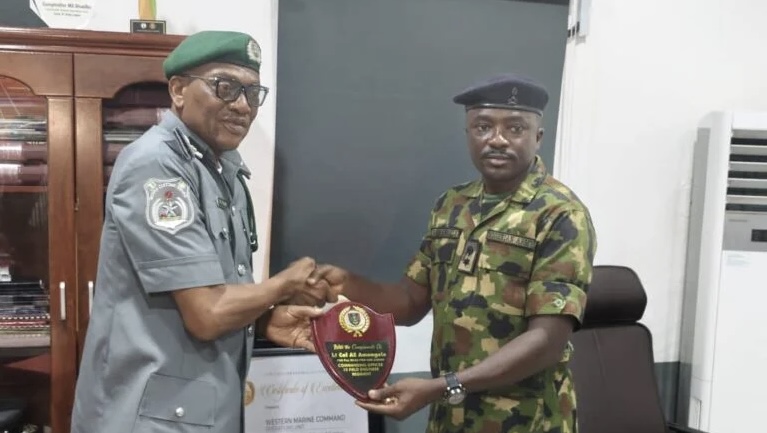 Customs, army strengthen ties against smuggling