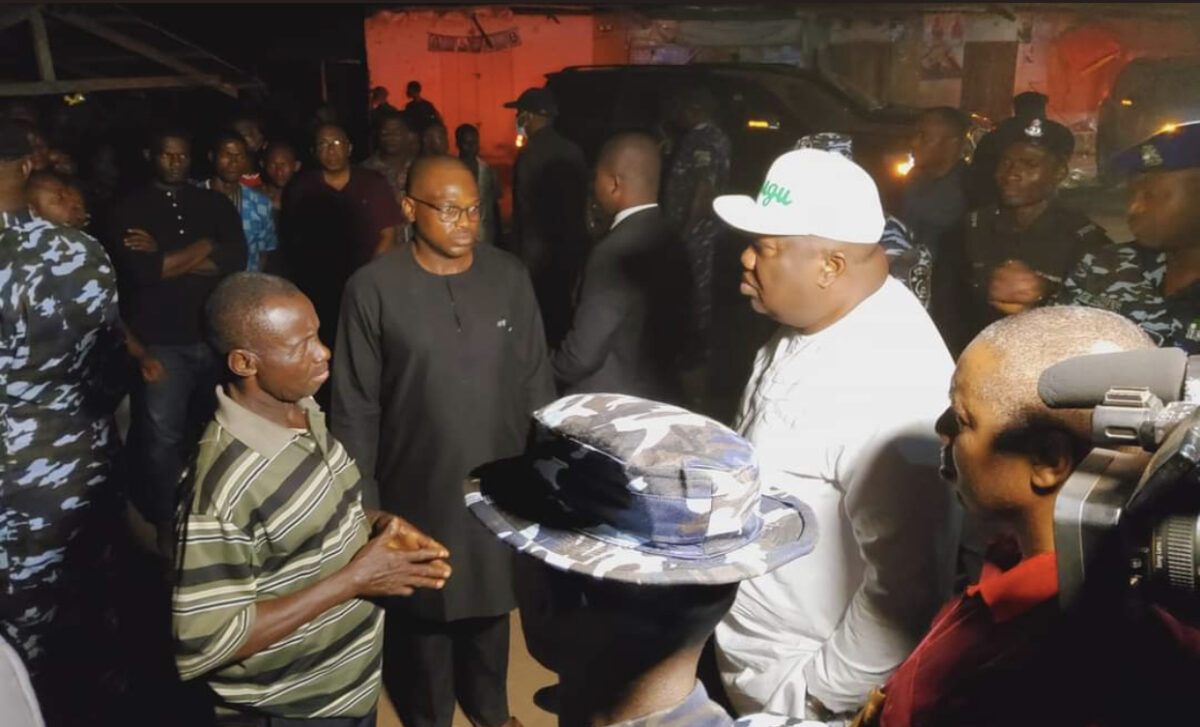 Governor Ifeanyi Ugwuanyi of Enugu State at Eha Amufu communities .