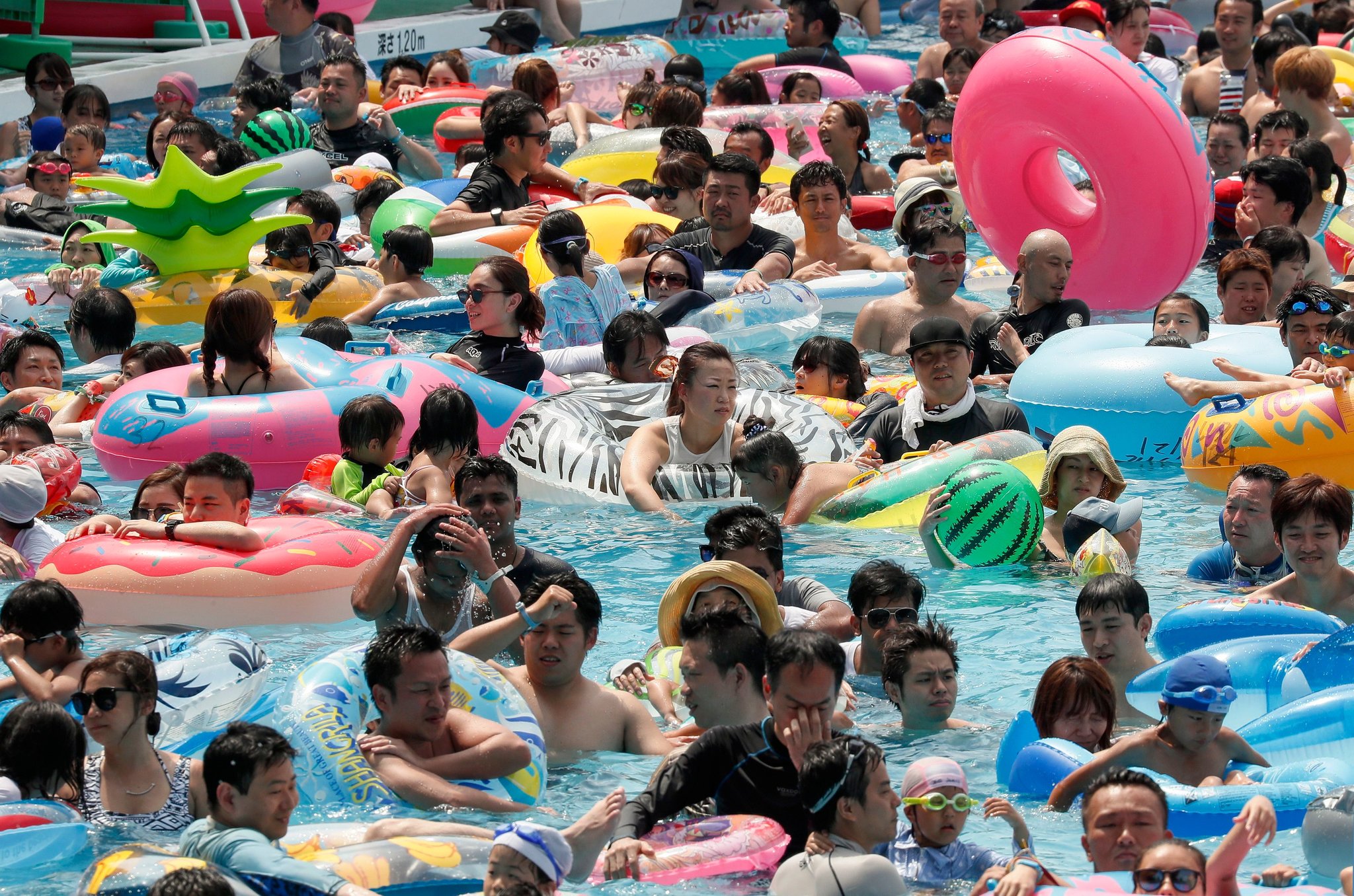 Japanese battling heatwave.