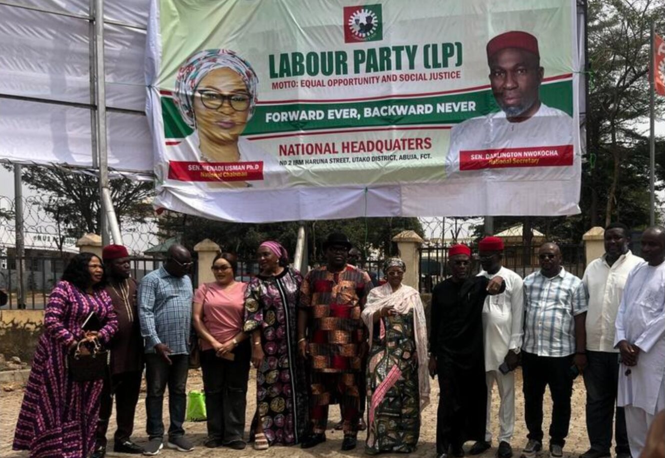Nenadi at the LP secretariat