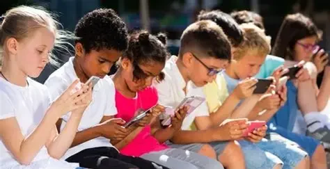 Kids using mobile device