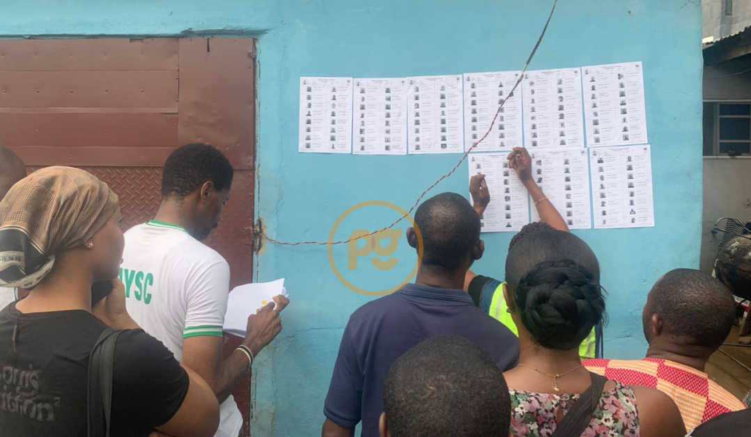 INEC officials are pasting voters register at PU 1 Obior/Akpor, Rumeme