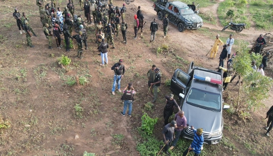 Nigerian police at bandits den (Credit: NPF)