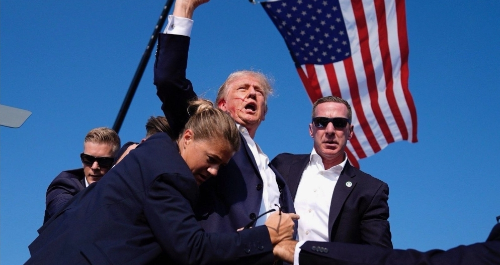 Secret service holding Trump to safety