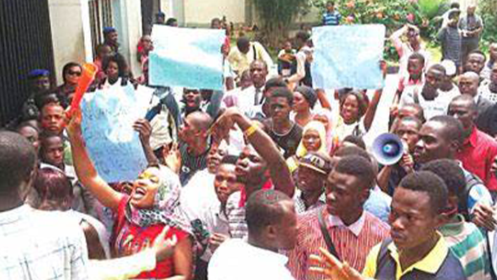 Protesting LASU students