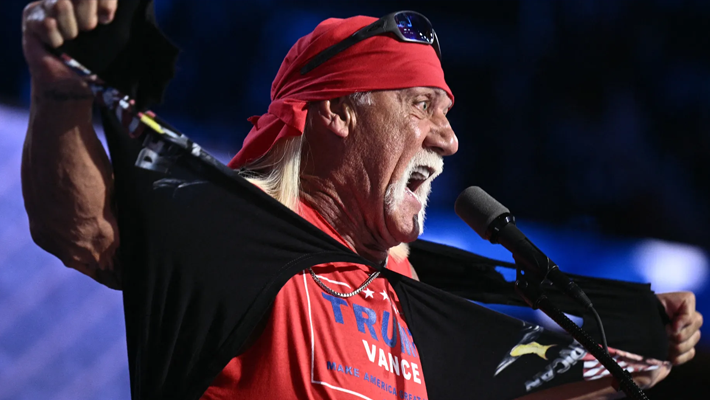 Hogan ripping off shirt at Republican convention Thursday night