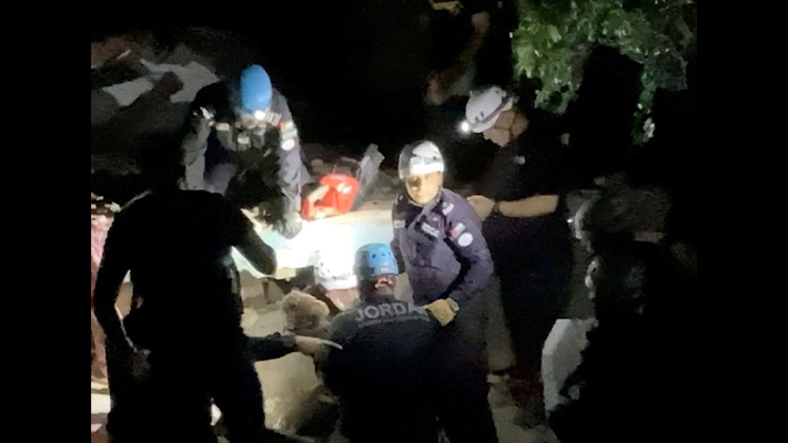 Child rescued from Venezuela quake