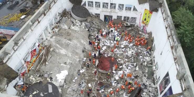 Collapsed roof in China