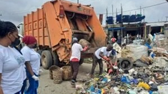 Waste evacuation in FCT