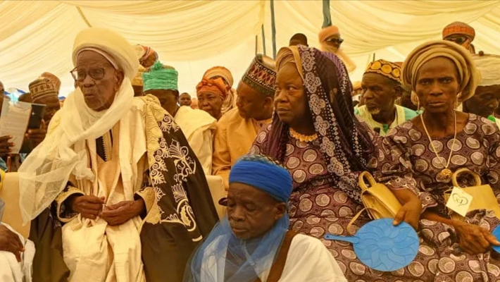 The Alangwa of Agbeyangi, Baba Aliyu