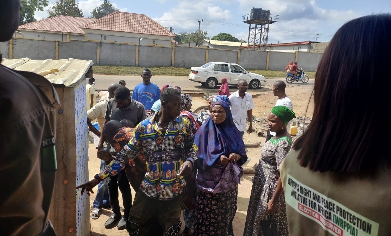 Voting commences at 10:19am in ward A open space opposite army barracks