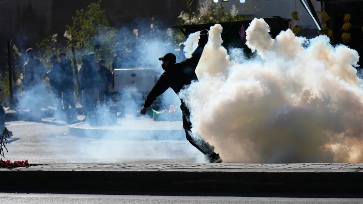 Protesters tear-gassed in Baghdad