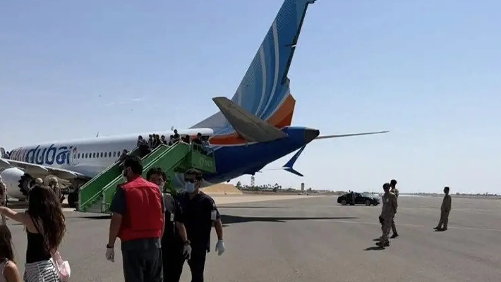 Flydubai emergency landing in Saudi Arabia