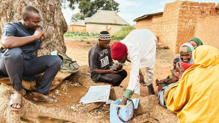 Mothers at the vaccination site