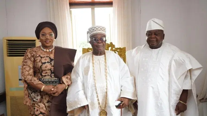 Alake of Egbaland endorses PDP candidate Adebutu