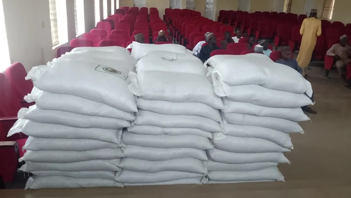 Subsidised cotton seed distribution