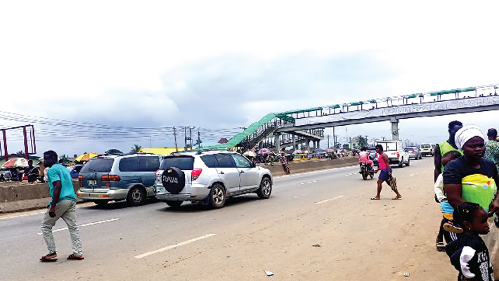 Pedestrian bridge