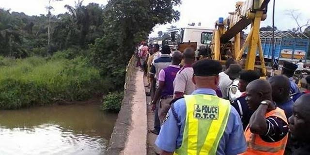 Car crashes into canal in Kogi State