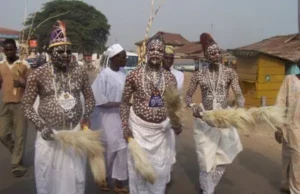 Traditional worshippers
