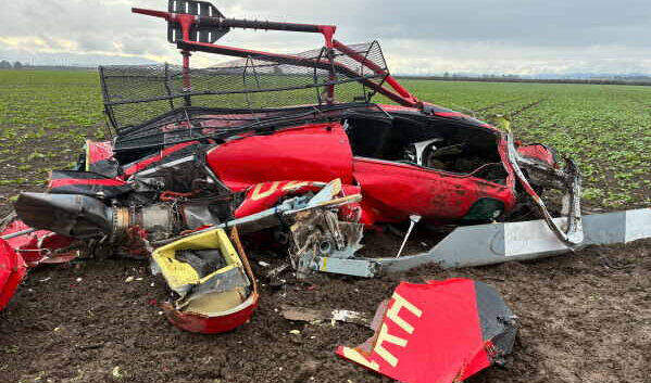 helicopters collide in Oregon