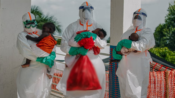 Sick kids in DRC hospital