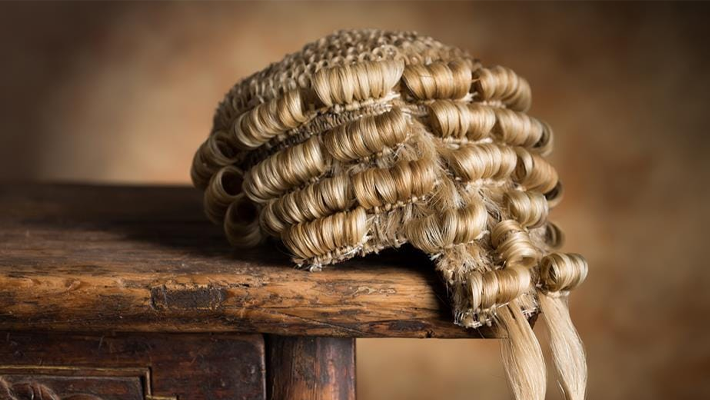 bench wig
