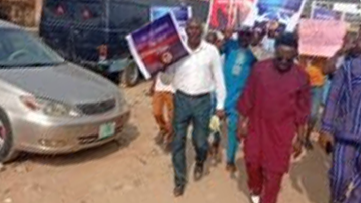 Leaders of the affected Oshodi-Isolo constituency 1 communities in a procession on Sunday